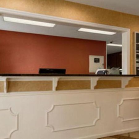 Baymont By Wyndham Greenville Dalaman gambar