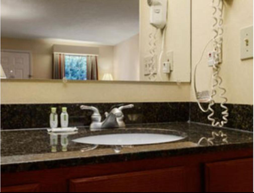 Baymont By Wyndham Greenville Bilik gambar