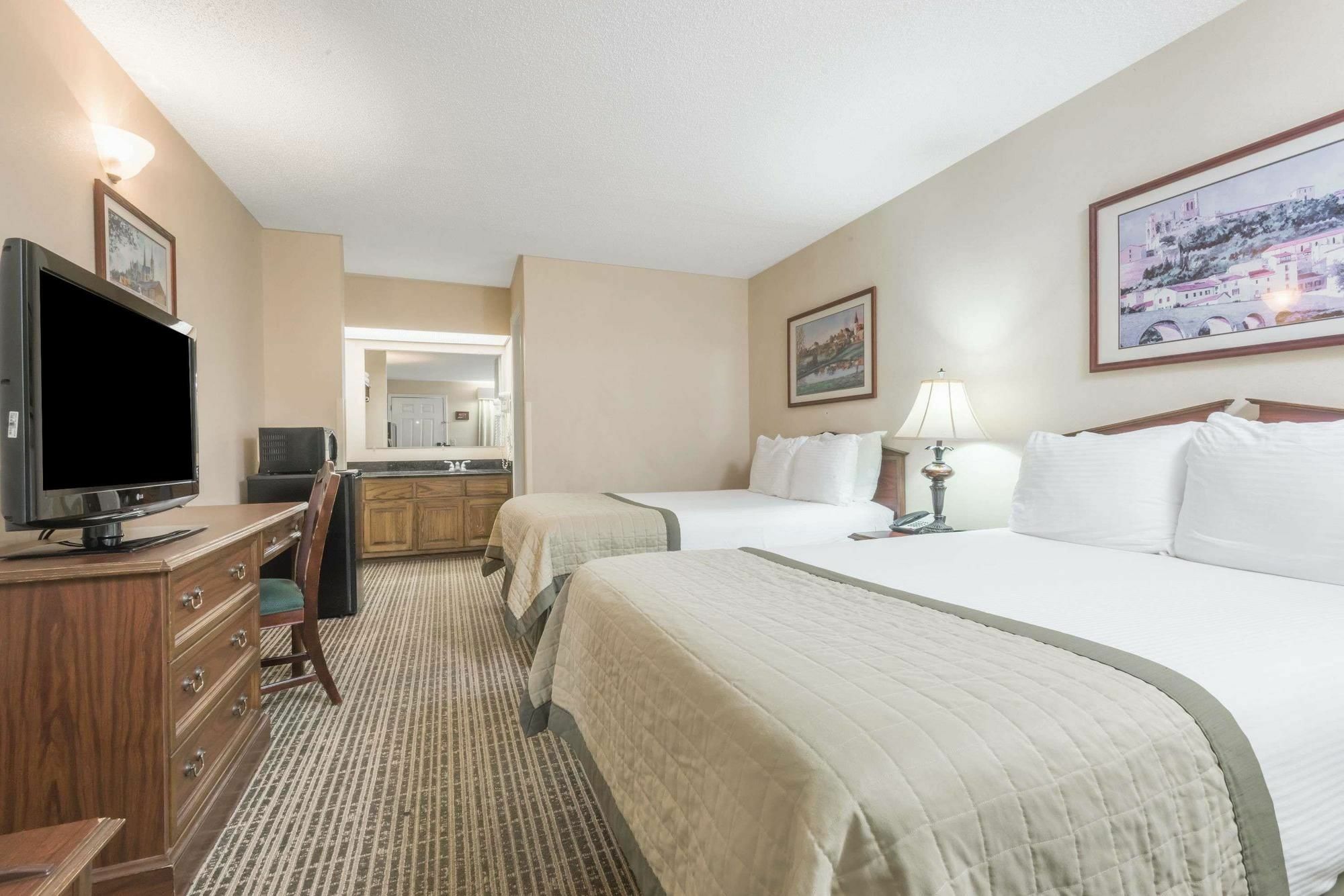 Baymont By Wyndham Greenville Luaran gambar